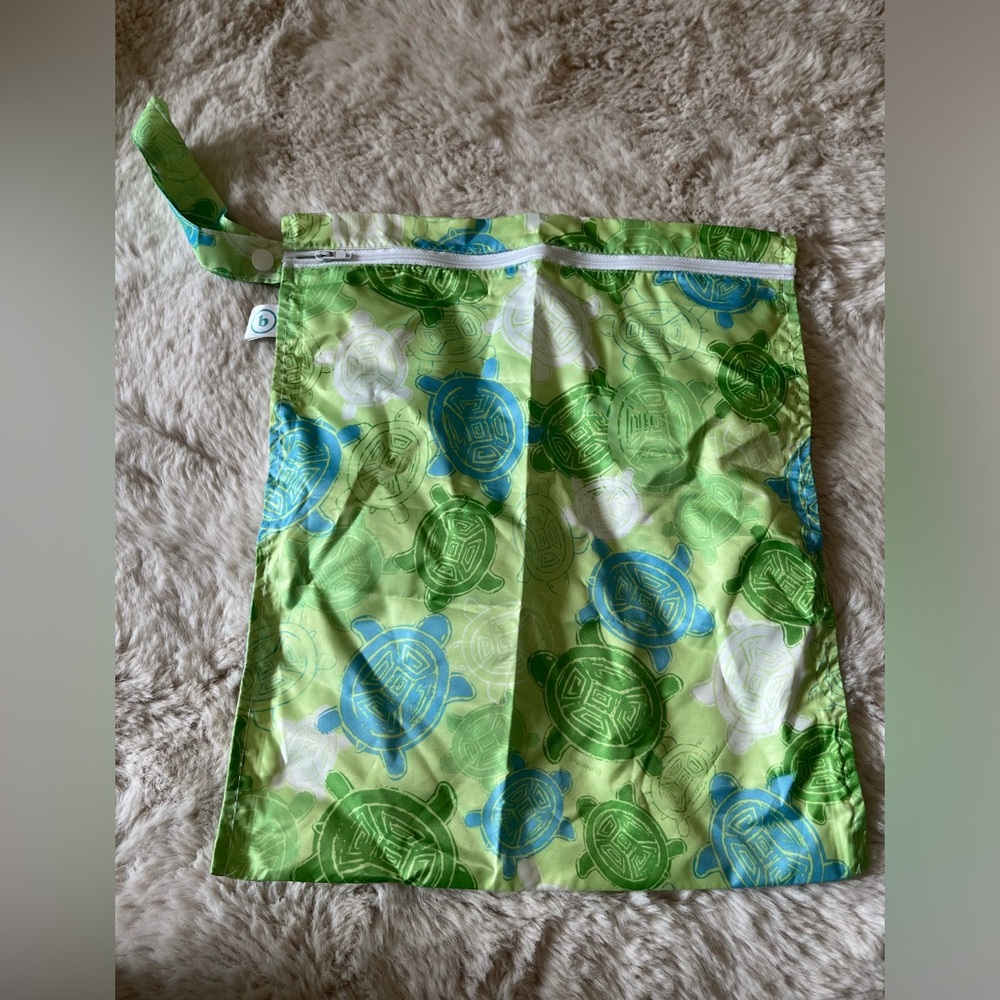 B bag. Turtle wet dry bag.  Green and blue.